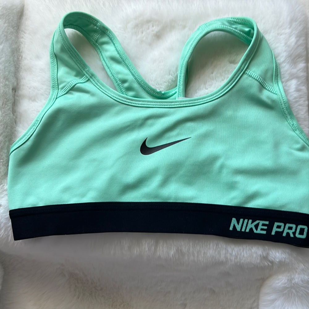 Nike sports bra